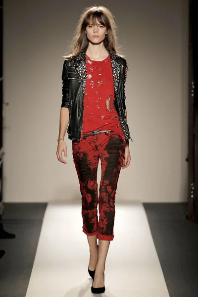 Look 23